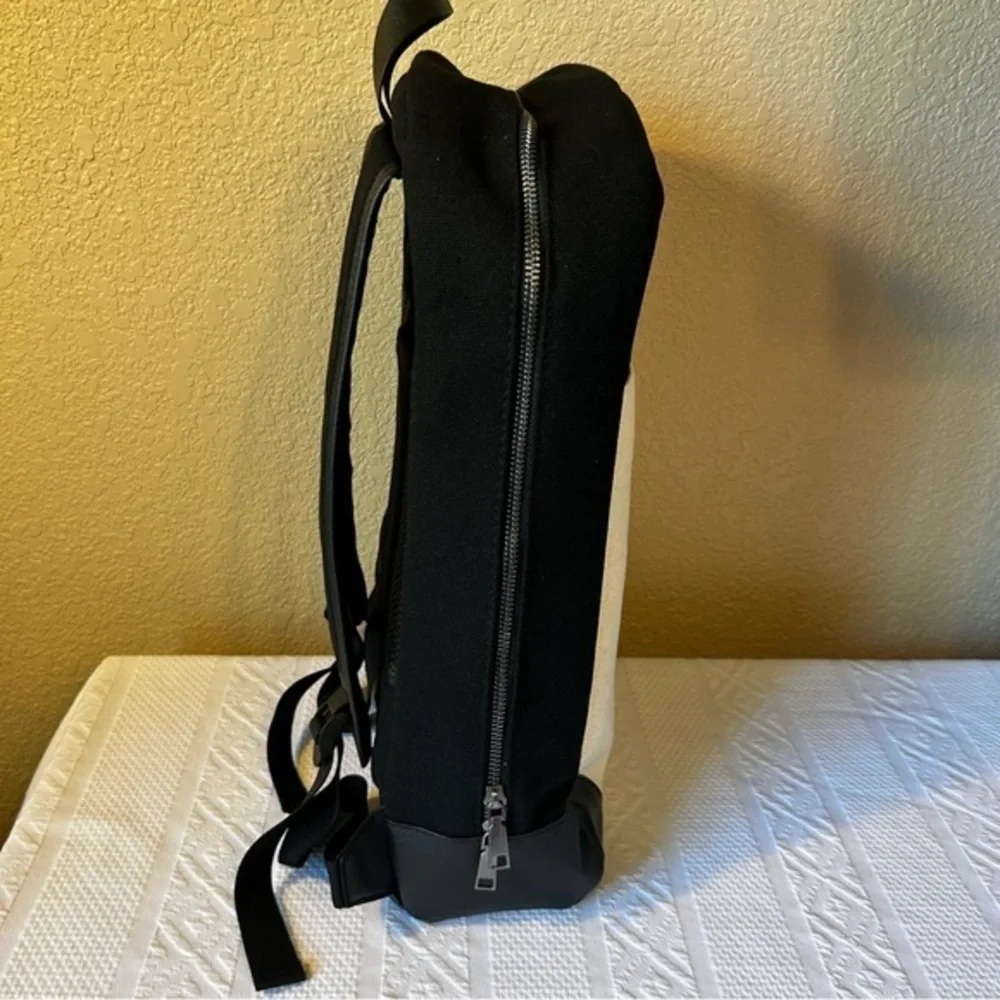 NWOT Journeyman‎ Back Pack with Dust Bag